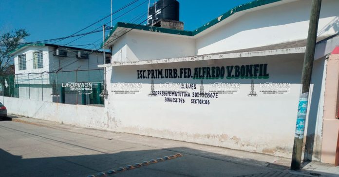 Alfredo V. Bonfil Primaria: Educación en Veracruz, México 2 alfredo v bonfil primaria educacion en veracruz