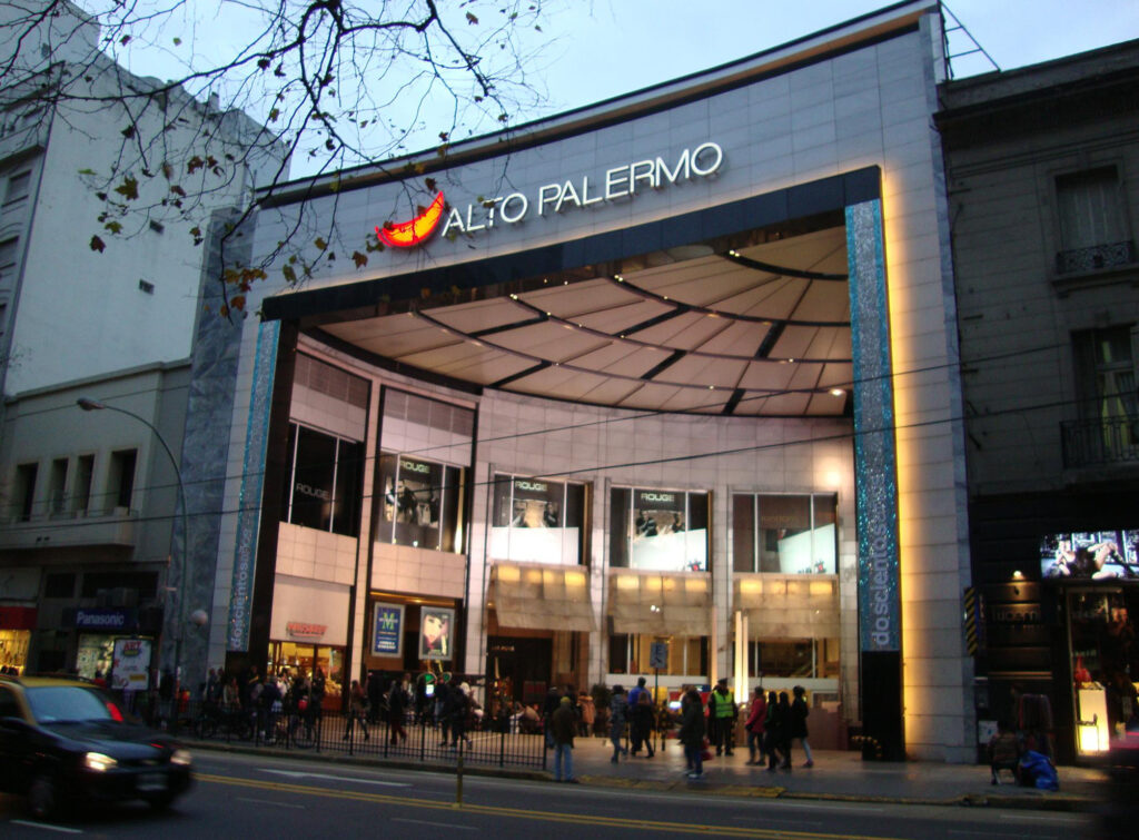 alto palermo shopping tiendas nike juegos y cine