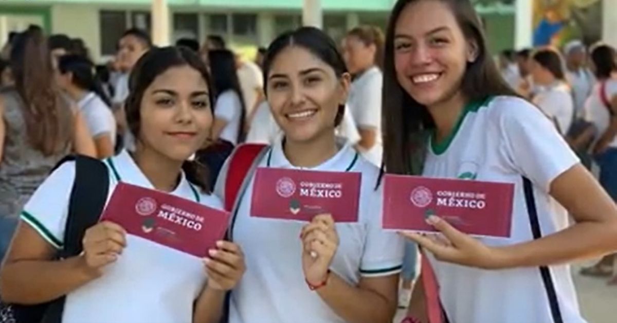 Bachillerato Benito Juárez: Una educación de calidad para el futuro