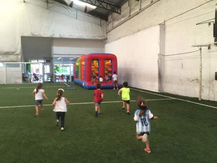 canchas de futbol para festejar cumpleanos en zona sur