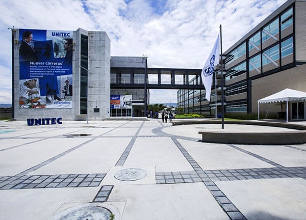 carreras y costos en unitec leon ubicacion y admision