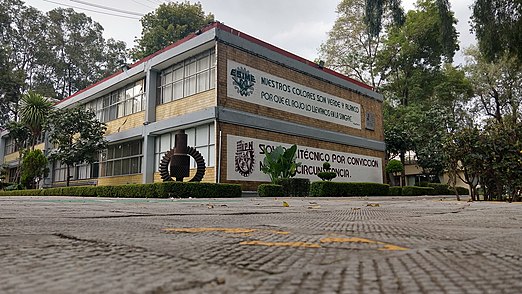 edificio 4 esime zacatenco universidad publica en