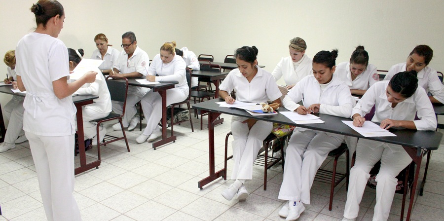 Escuelas de enfermería gratuitas en el Estado de México: una oportunidad para formarte en el cuidado de la salud 2 Escuelas de enfermería gratuitas en el Estado de México: una oportunidad para formarte en el cuidado de la salud