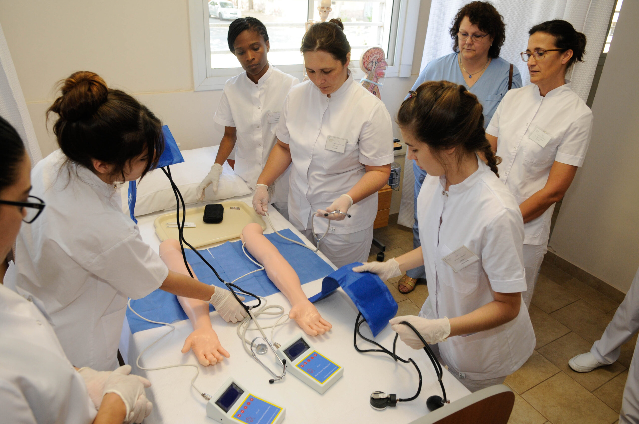Escuelas de Enfermería Sabatinas: Alternativas Flexibles para Estudiar la Carrera de Enfermería