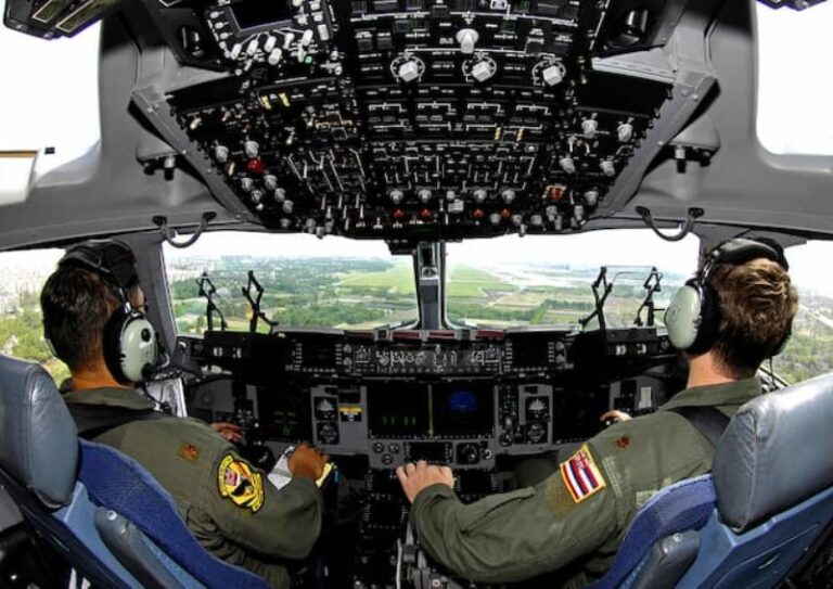 estudiar la carrera de aviacion en mexico costo y duracion