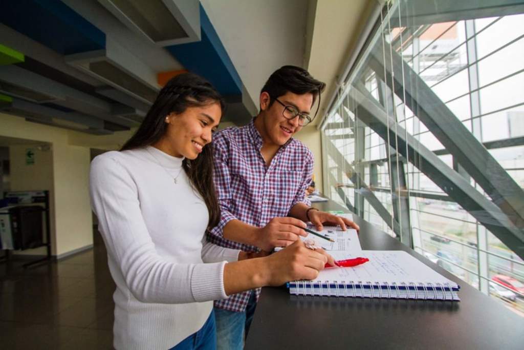 Institutos Superiores de Formación Docente: La clave para una educación de calidad 2 institutos superiores de formacion docente la clave para una educacion de calidad