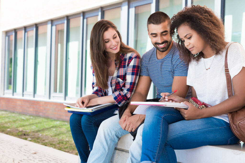Quieres transformar tu futuro estudiando en Tijuana 2 quieres transformar tu futuro estudiando en tijuana