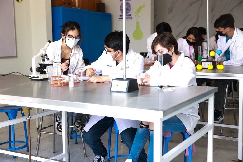 united kingdom academy educacion de calidad en