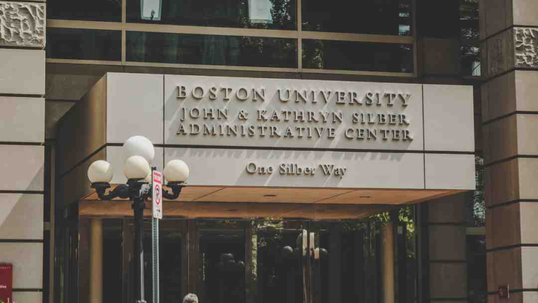 universidad mundial tu puerta a oportunidades globales