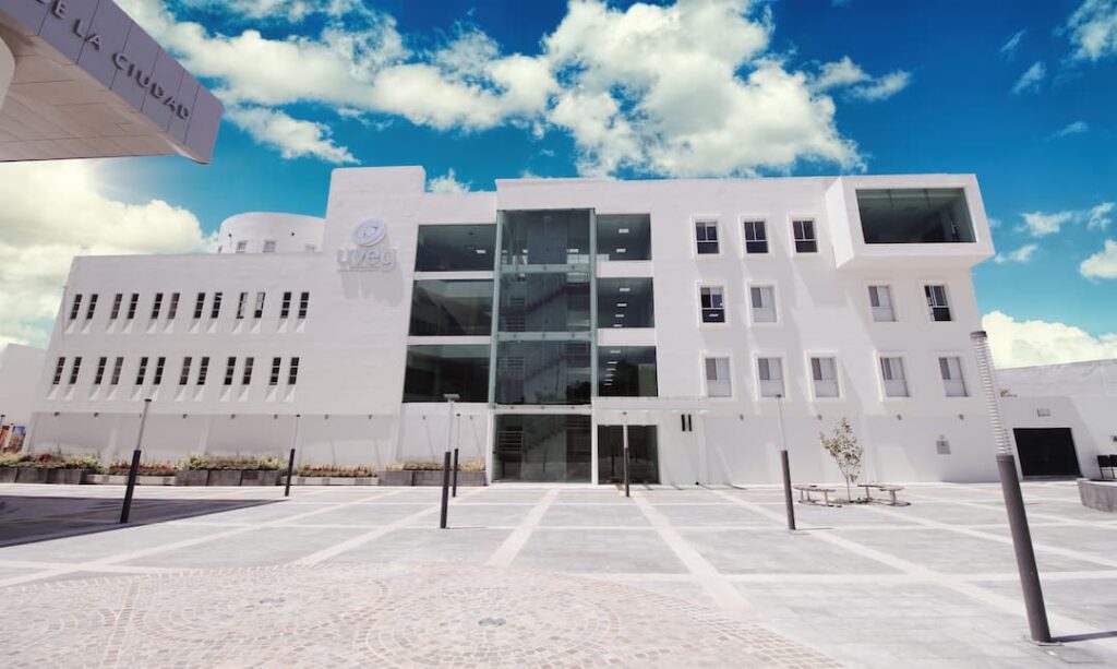 uveg licenciaturas en leon gto opciones educativas