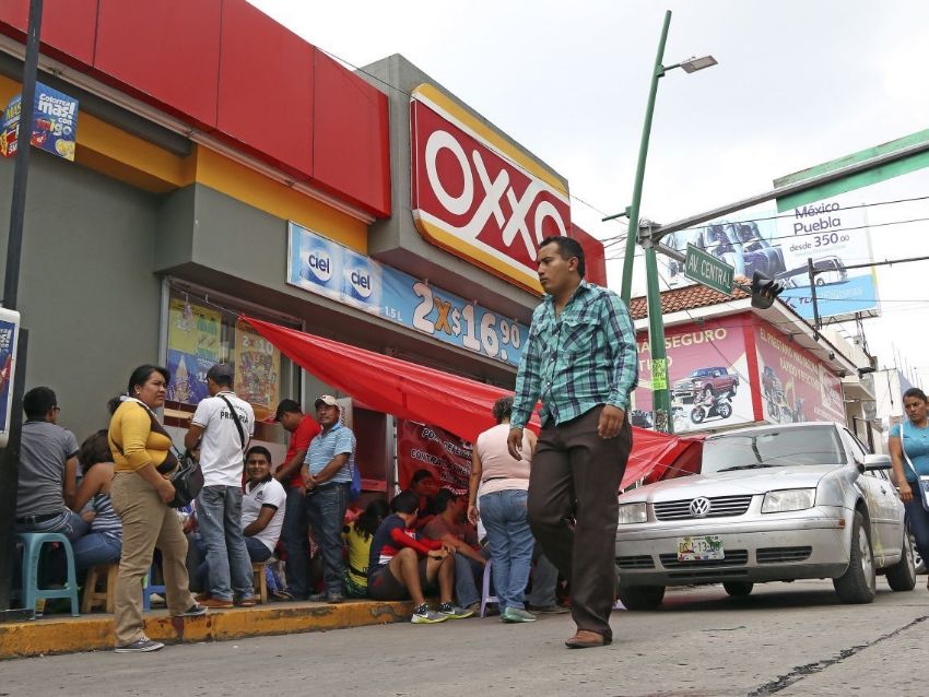 vacantes para adultos mayores 50 anos en oxxo 2024